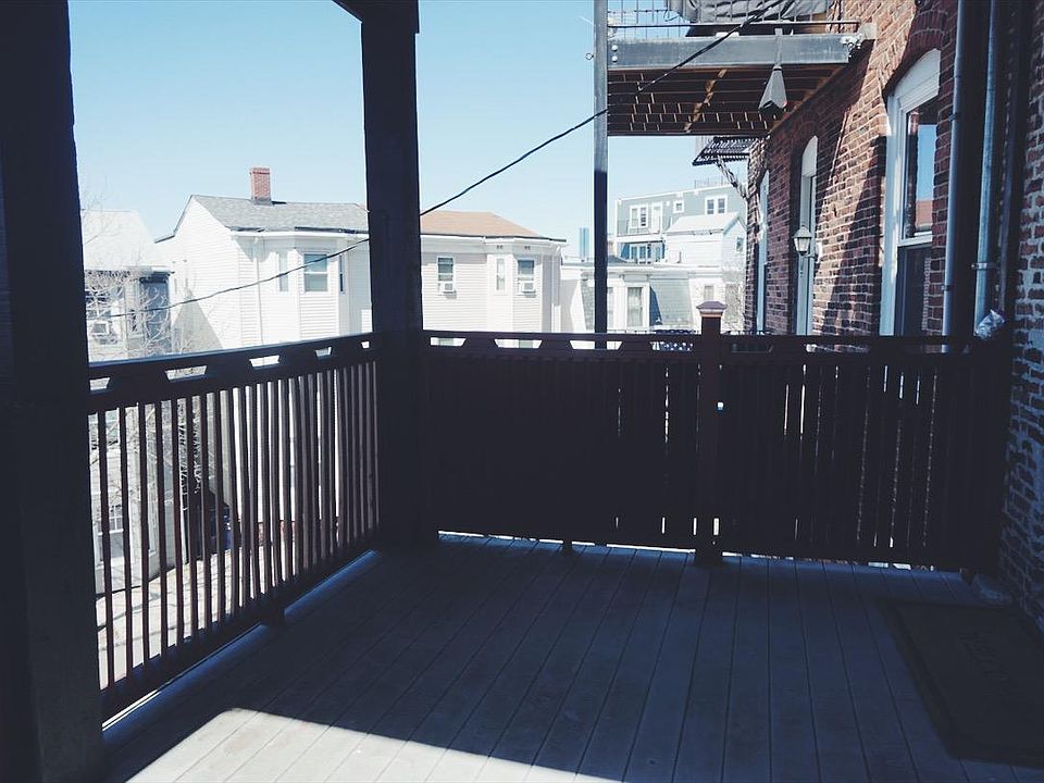 Rear large private deck