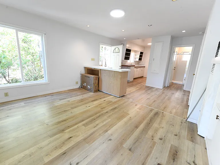 2501 Cedar St — Photo 10