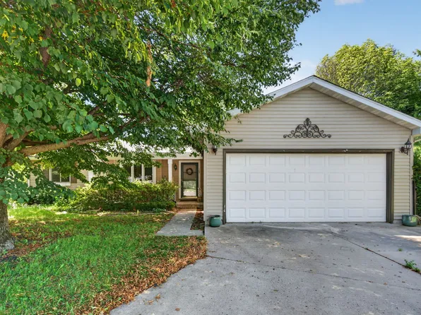 102 N Roma Ct, Toluca, IL 61369