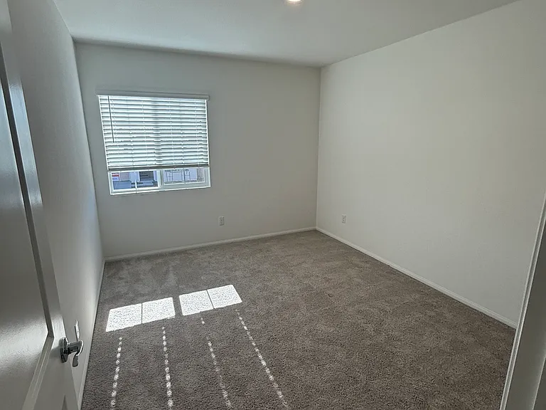 31404 Sycamore Leaf Dr — Photo 9