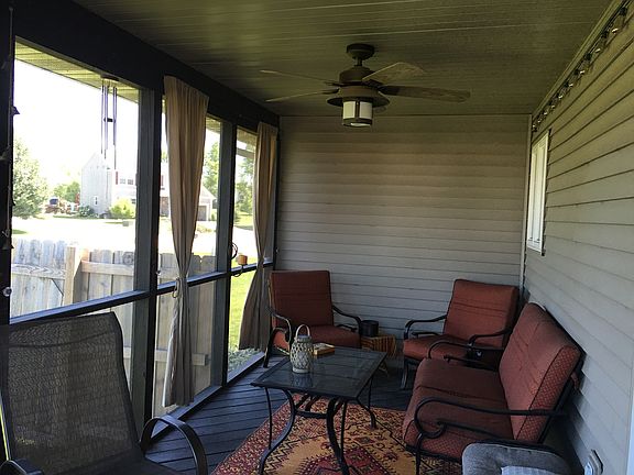 4th image of 525 Troon Ct