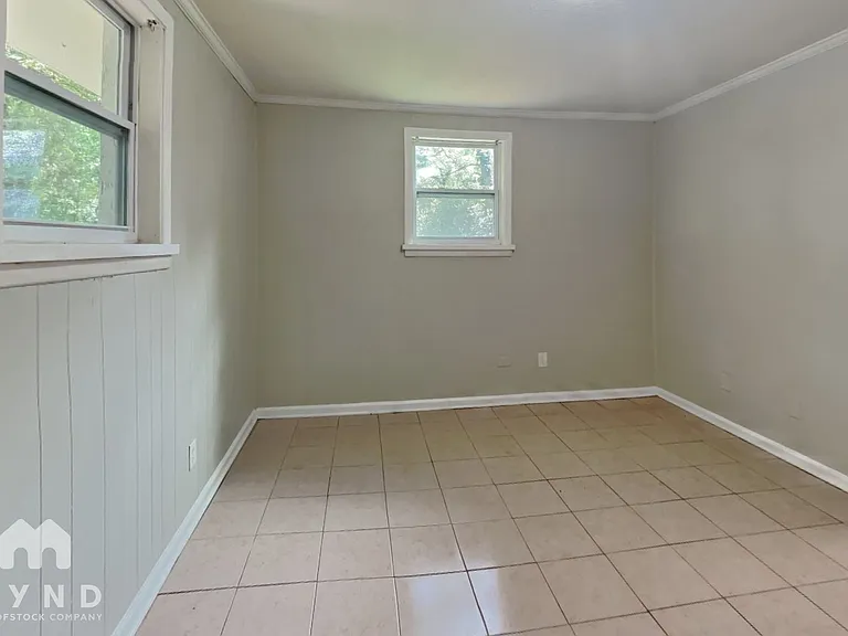 2611 Lake Harbin Rd — Photo 9
