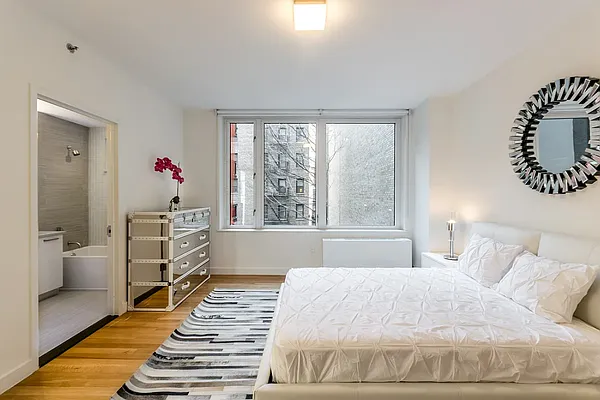 Rented by Bond New York | media 6