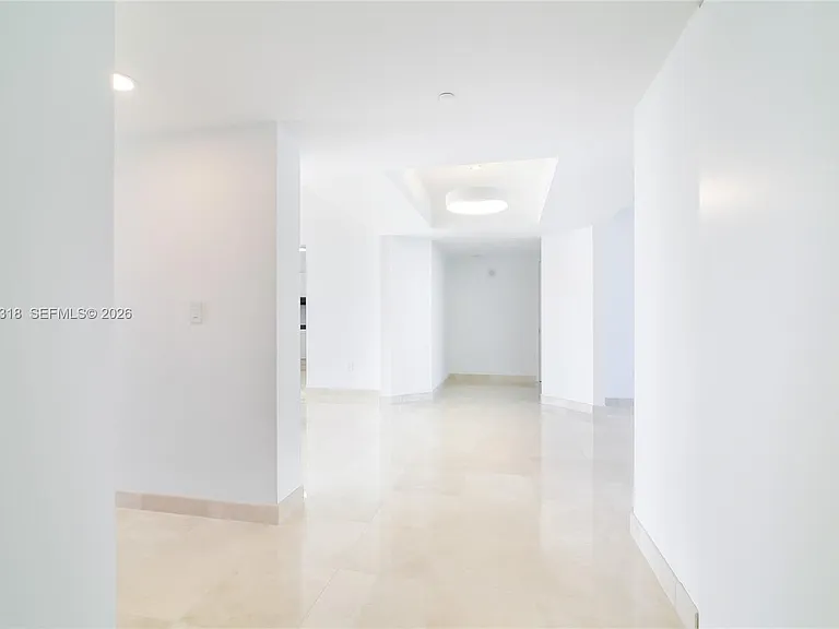 19333 Collins Ave #1907 — Photo 3
