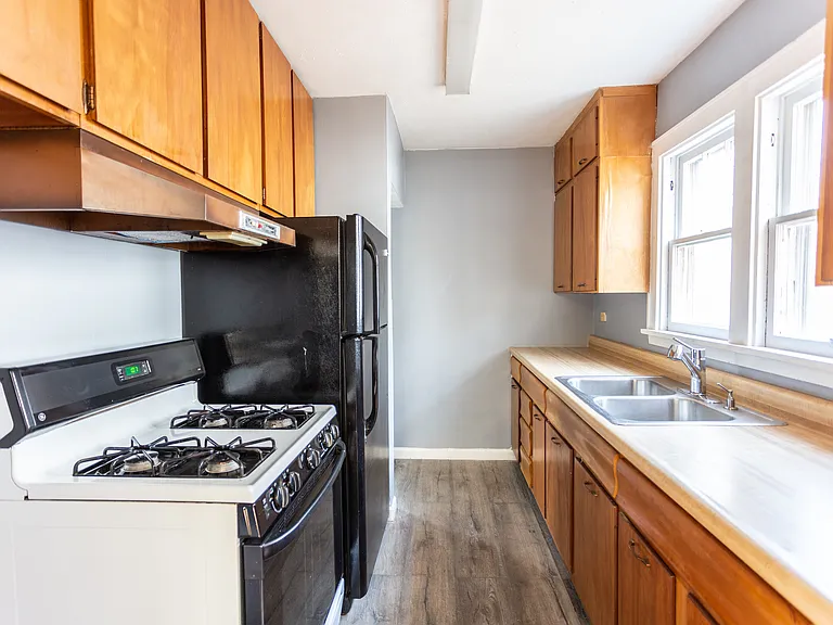 720 S Willow Ave — Photo 10