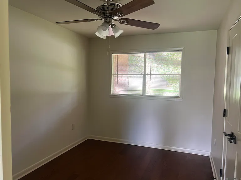 8082 Sholar Dr — Photo 18