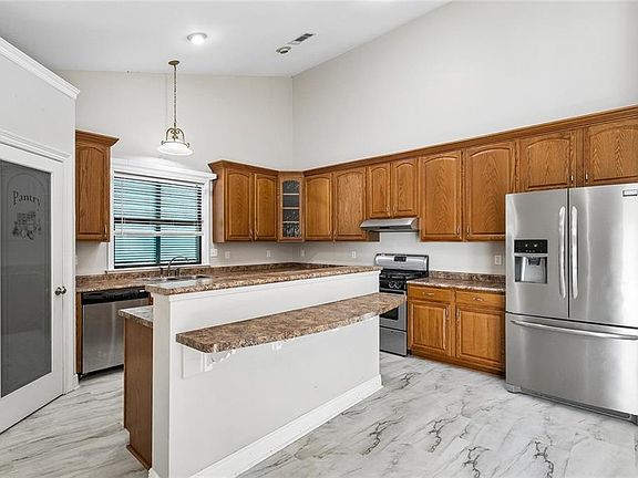 3rd image of 58536 Lake Rd