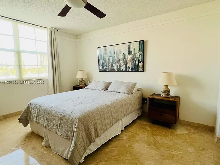 19877 E Country Club Dr — Photo 11