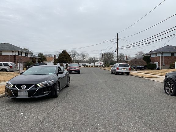 5th image of 11 Berryhill Ln