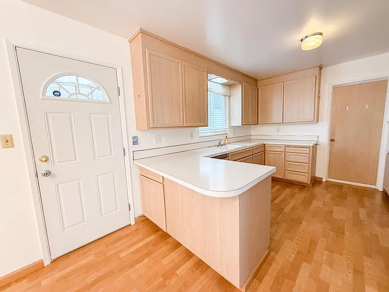 5436 Fresno Ave — Photo 6