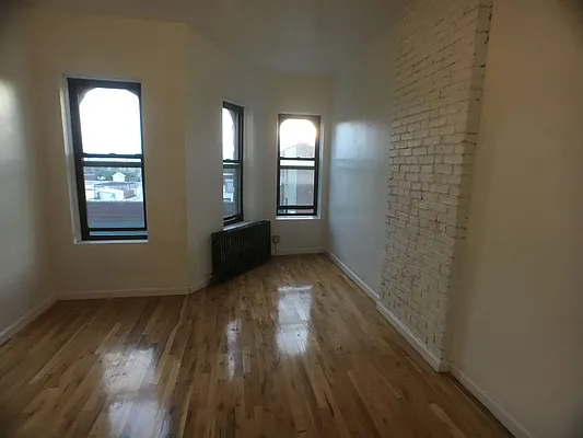 Rented by Safeguard Realty Management | media 2