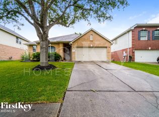 323 Diamond Bay Dr, Dickinson, TX 77539