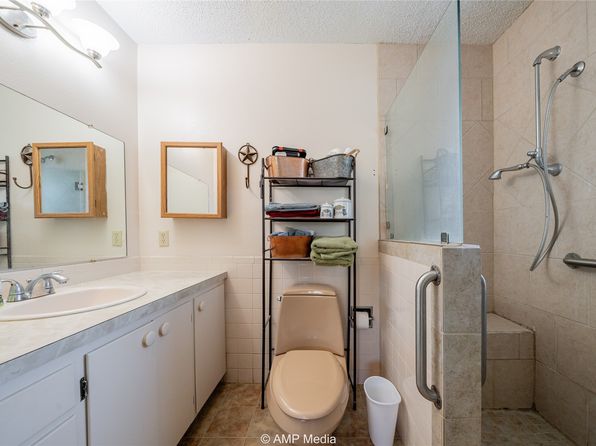 201 Palestine St, Coleman, TX 76834