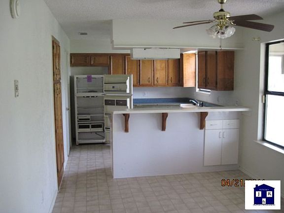 2nd image of 1013 N 4th St