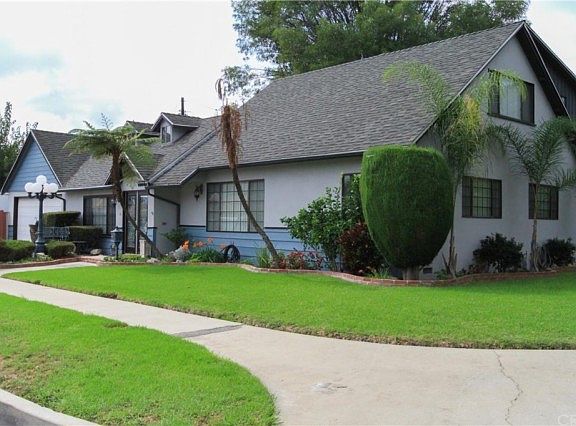 2nd image of 1040 W 184th St