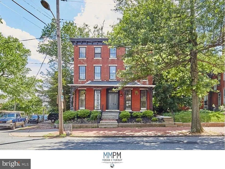 2 bed, 2.0 bath, 1350 sqft, $2,350 — Photo 4