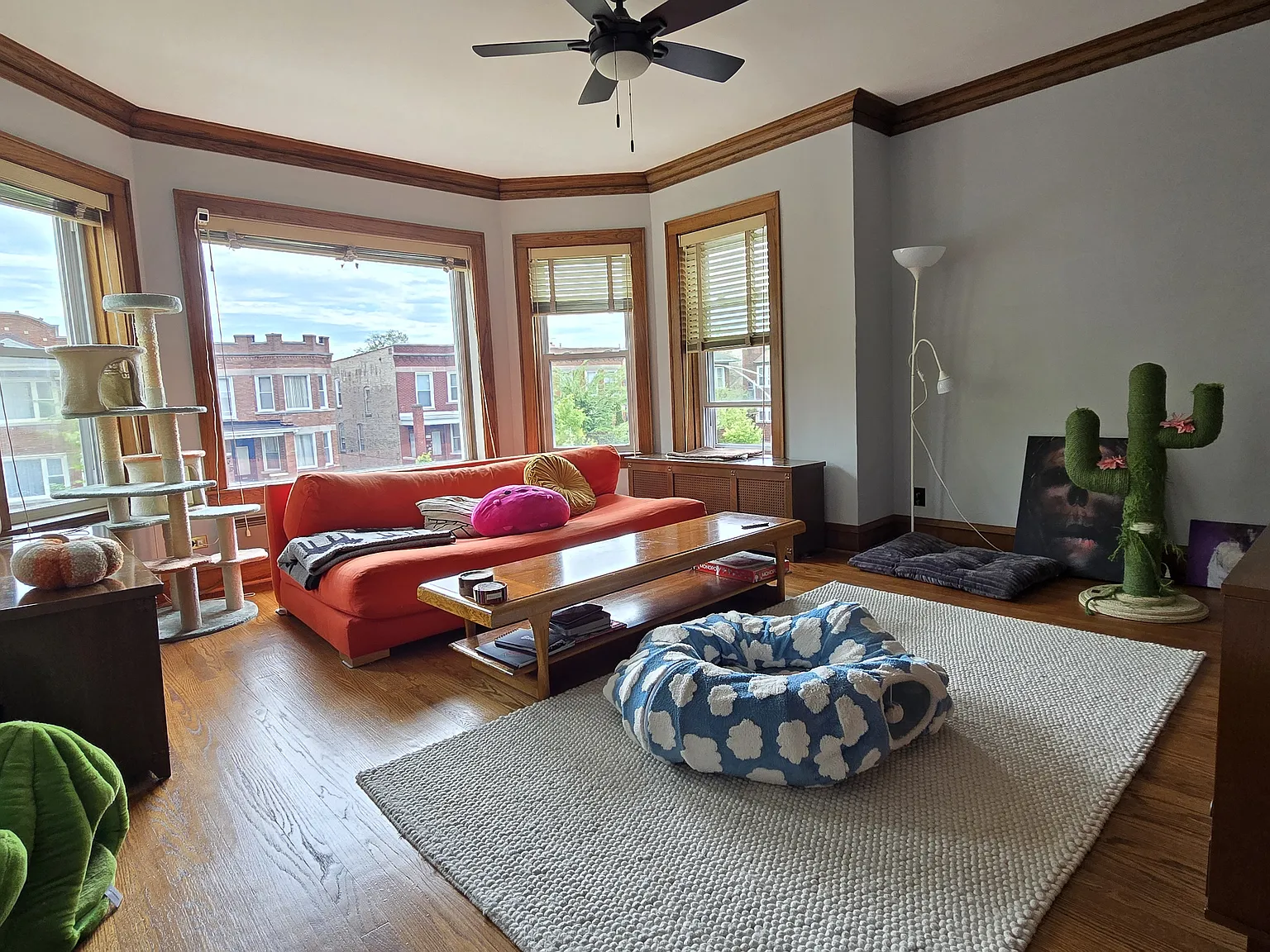 2 bed, 1300 sqft, $2,300 — Photo 1