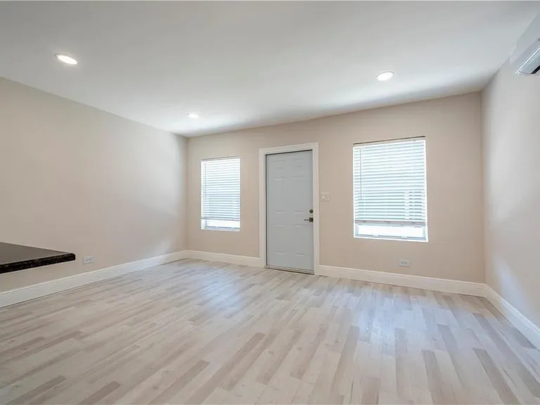 628 NE 8th Ave #4 — Photo 7