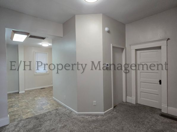 1007 W Maple St APT 2