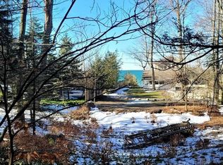 3903 N Scenic Dr, Muskegon, MI 49445