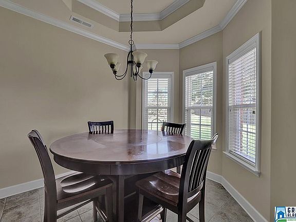 5th image of 589 Stirling Cir