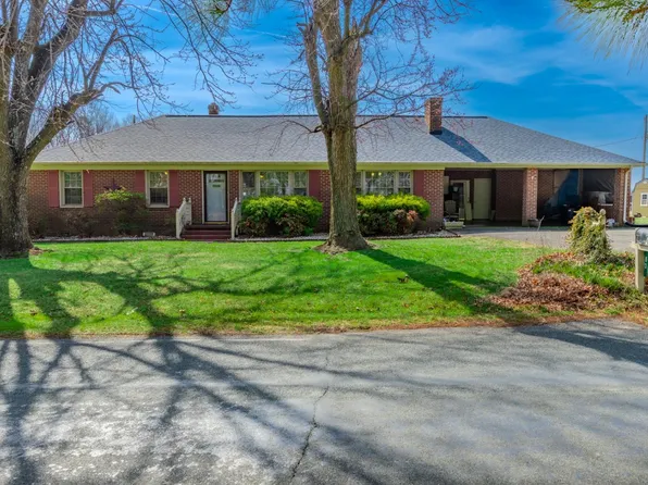 63 Morris Church Rd, Brookneal, VA 24528