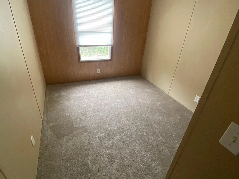 2nd bedroom.