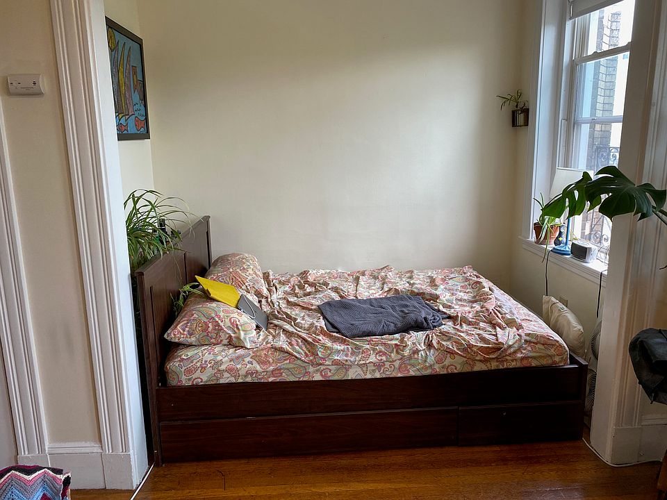 2nd image of 1125 Commonwealth Ave APT 16