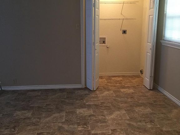 4th image of 1419 N Binkley St