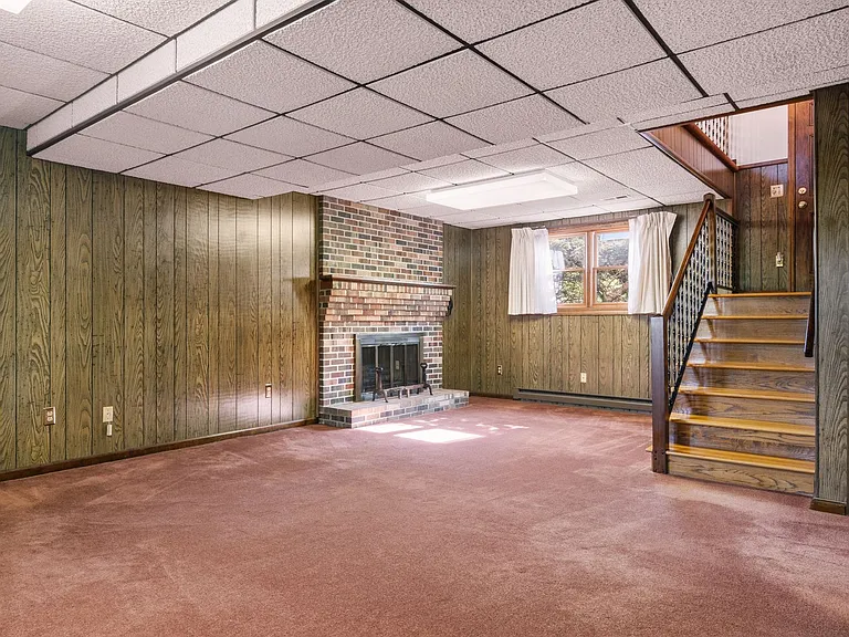 1721 Plank Dr — Photo 32