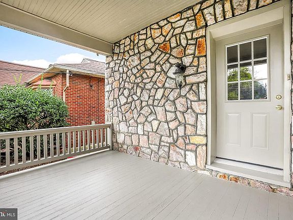 5th image of 1318 Wilson Ave
