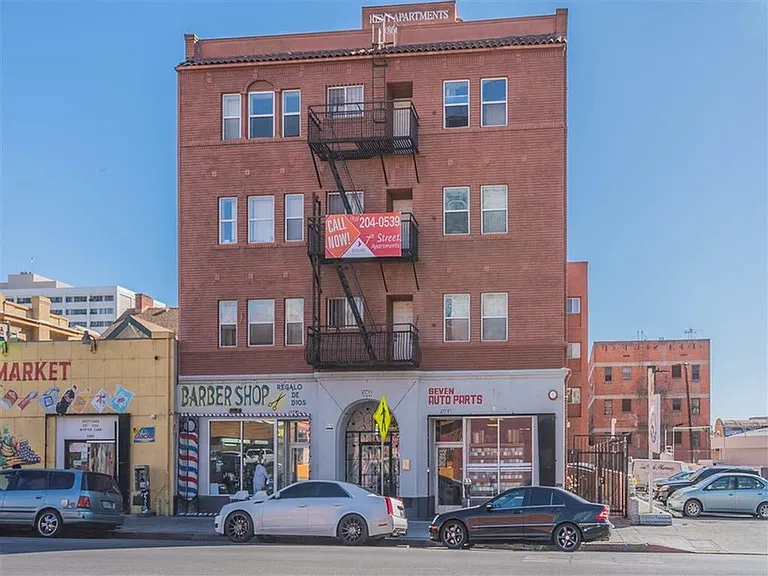 7th Street building