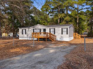 21441 Surrey Dr, Laurinburg, NC 28352