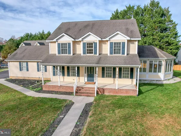 9 Holly Cove Ln, Dover, DE 19901