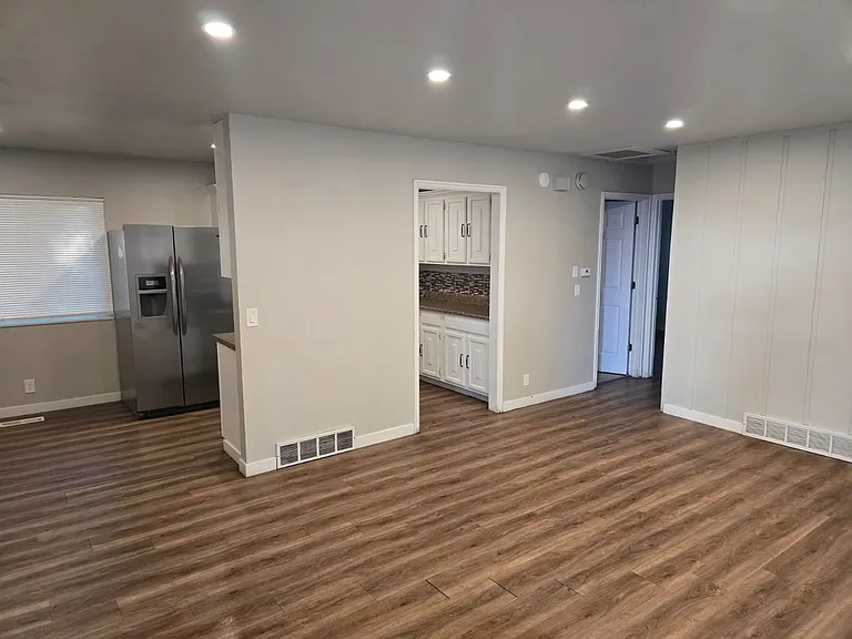 main living room (top level)