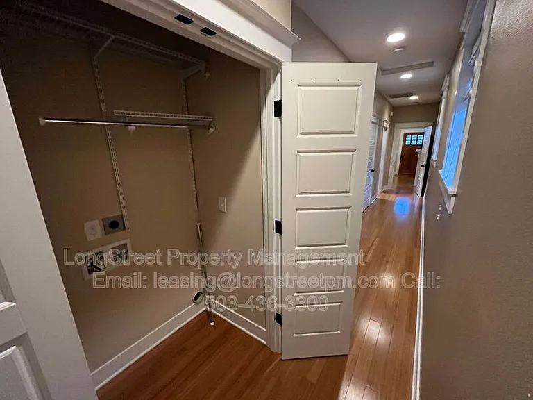 532 NE Sumner St #A — Photo 8