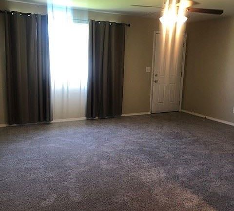 3rd image of 40 Berriman Ln
