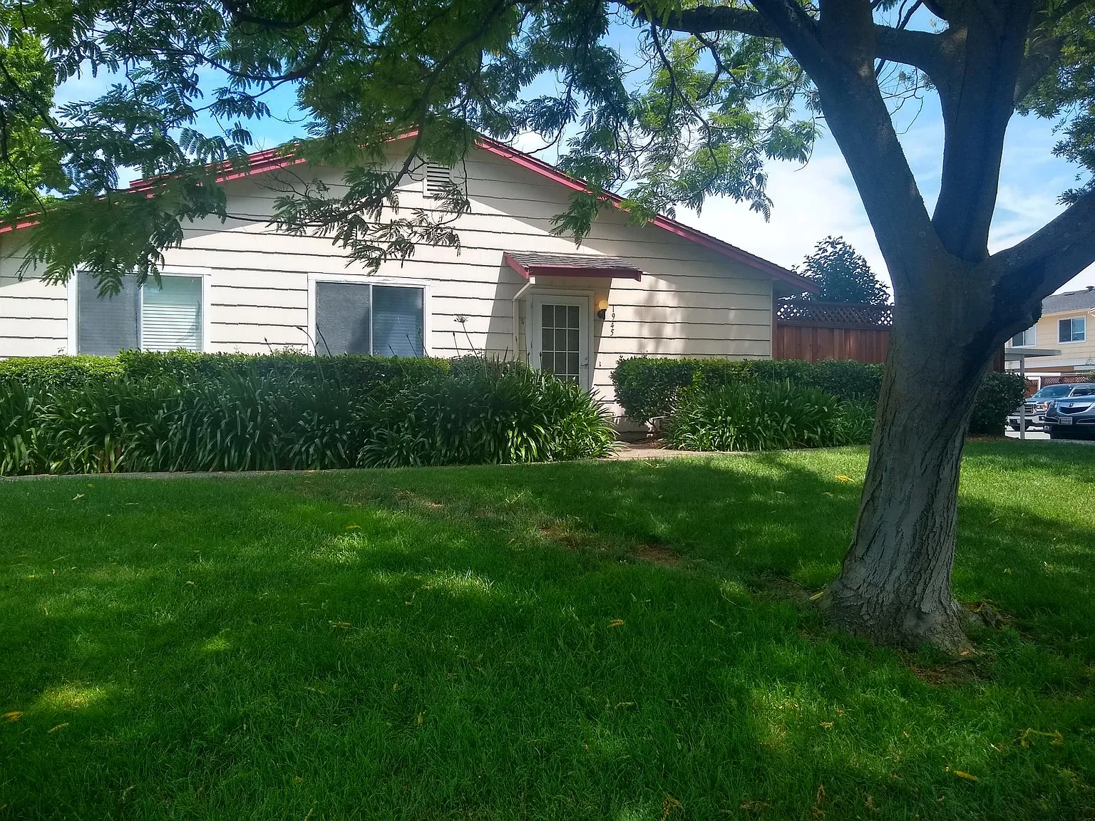 1945 Monterey Dr photo 1