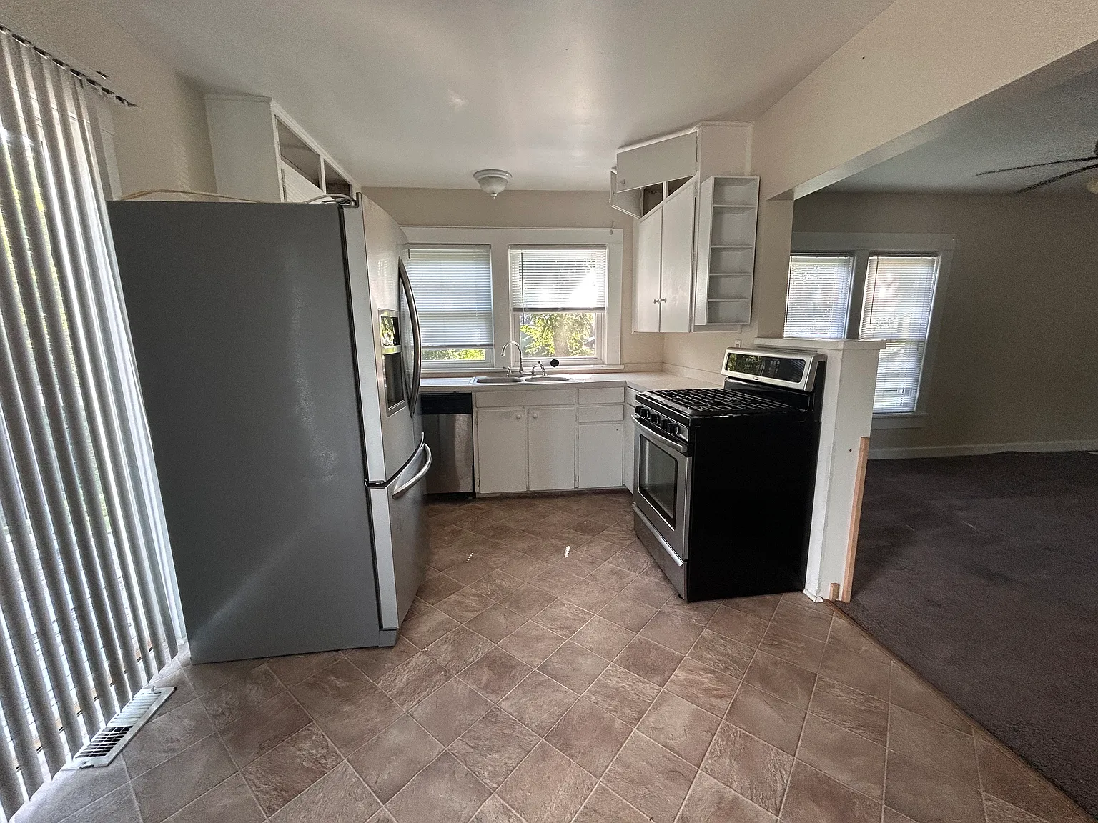 2 bed, 792 sqft, $1,350 — Photo 4