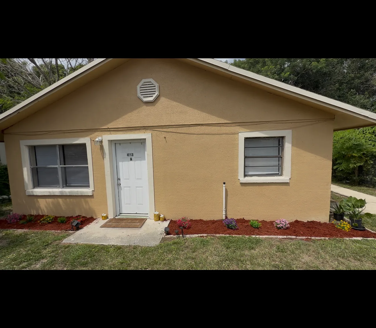 2 bed, 800 sqft, $1,200 — Photo 1