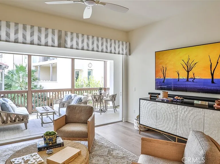 3319 Doheny Way — Photo 23