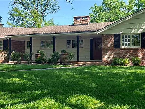 2nd image of 206 Countryside Dr