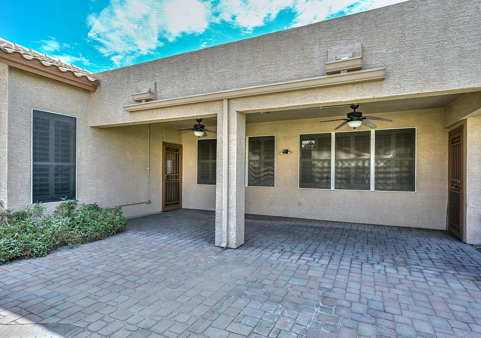 4 bed, 2971 sqft, $3,495 — Photo 4