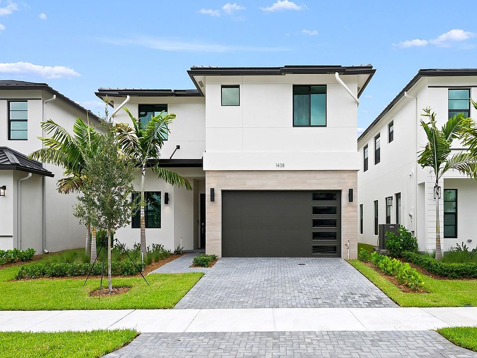 1st image of 1426 SW 23rd Street
