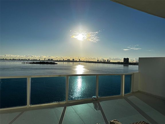 5th image of 725 NE 22nd St APT 7E