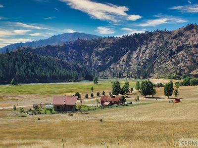 5 Emmett Rd, North Fork, ID, 83466