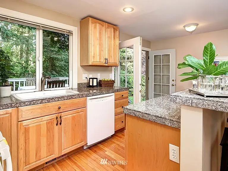2321 186th Ave NE — Photo 10
