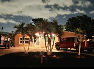 10659 108th St, Seminole, FL 33778