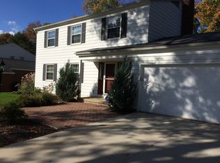2689 Foxwood Dr, Akron, OH 44333