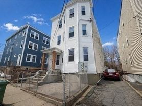8 Berkeley St, Watertown, MA